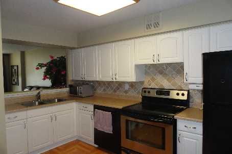 1704 - 26 Hanover Rd, Brampton, L6S4T2 | Image 3