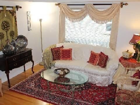 7059 Magistrate Terr, Mississauga, L5W1E5 | Image 2