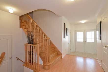 15 Eagle Trace Dr, Brampton, L6R0L5 | Image 2