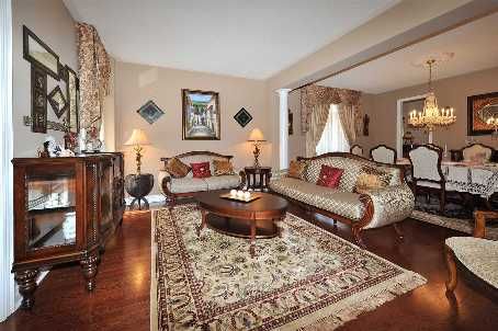 30 Grouse Lane, Brampton, L6Y5L1 | Image 2