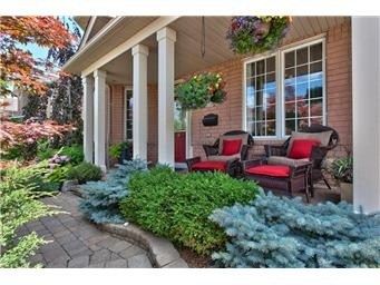 2225 Canonridge Circ, Oakville, L6M4T8 | Image 2