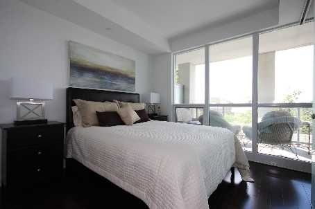 422 - 11 Bronte Rd, Oakville, L6Loe1 | Image 3