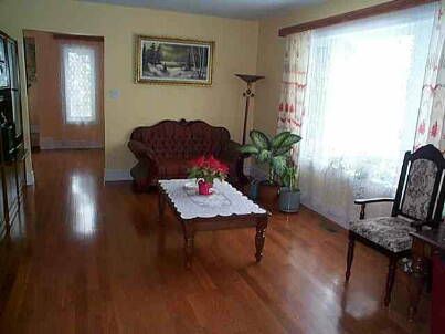 2090 Stonehouse Cres, Mississauga, L5H3J1 | Image 3