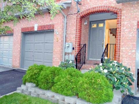 3 Sinclair Crt, Brampton, L6X4P5 | Image 2