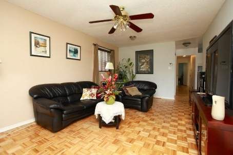 128 Martindale Cres, Brampton, L6X2V1 | Image 3