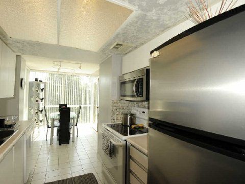 308 - 350 Webb Dr, Mississauga, L5B3W4 | Image 2