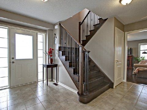 1 - 3045 Gladeside Ave, Oakville, L6M0R2 | Image 2