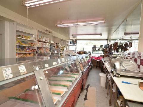 675 The Queensway Blvd, Toronto, M8V1K8 | Image 3