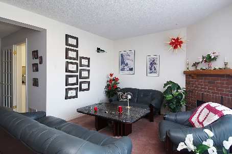 735 Constellation Dr, Mississauga, L5R2V7 | Image 2