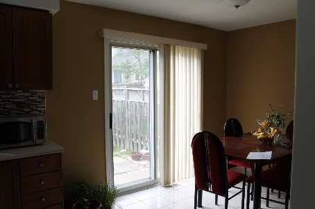 94 Bighorn Cres, Brampton, L6R1G7 | Image 3