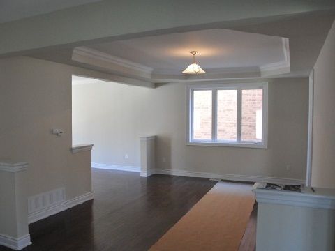 43 Decorso Dr, Brampton, L6P3Y3 | Image 2