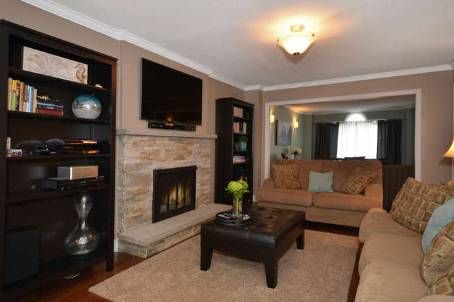 7 Stonegate Dr, Brampton, L6Z1L7 | Image 3