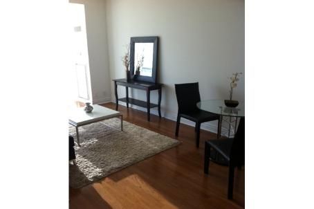 702 - 1910 Lake Shore Blvd W, Toronto, M6S5D3 | Image 3