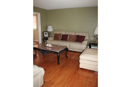 110 Jordan Dr, Orangeville, L9W4W7 | Image 3