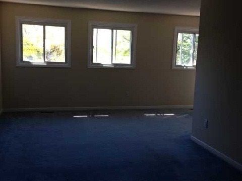 40 Leatherhead Crt, Brampton, L6S5E7 | Image 3