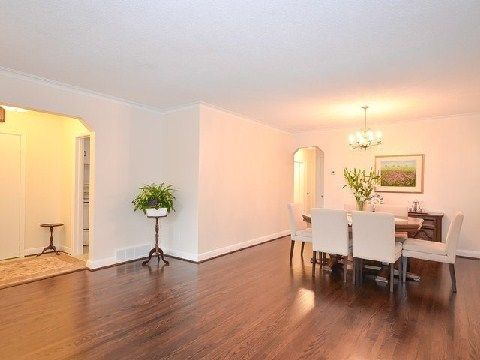 10 Dunrobin Dr, Toronto, M9B2S9 | Image 3