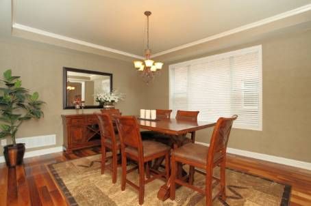 106 Arborglen Dr, Halton Hills, L7G6L4 | Image 3