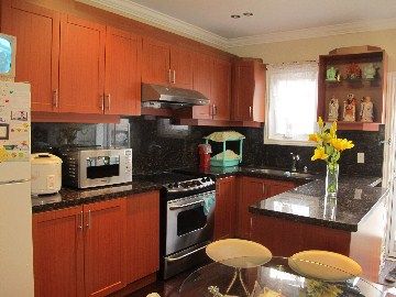 16 Brock Ave, Toronto, M6K2K7 | Image 3