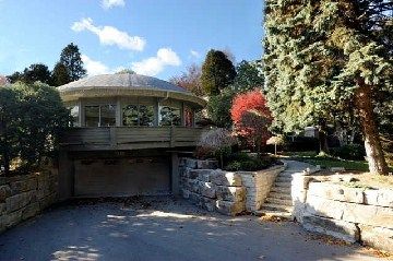 1352 Nocturne Crt, Mississauga, L5H2L8 | Image 2