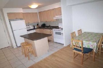 1005 - 3880 Duke Of York Blvd, Mississauga, L5B4M7 | Image 2