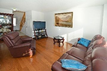 340 Kittridge Rd, Oakville, L6H7K6 | Image 2