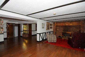 31 Griggsden Ave, Toronto, M9P3A1 | Image 3