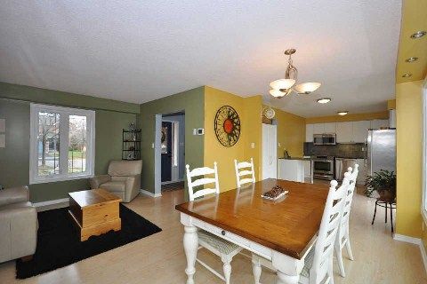 7 Birchway Pl, Halton Hills, L7J2X4 | Image 3