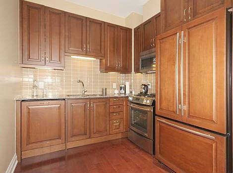 702 - 11 Bronte Rd, Oakville, L6L0E1 | Image 3