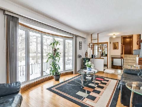 308 Third Line, Oakville, L6L4A4 | Image 3