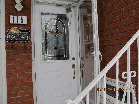 115 Antigua Rd, Mississauga, L5B2T8 | Image 2