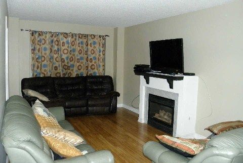 10 Colleyville St, Brampton, L7A1H3 | Image 2