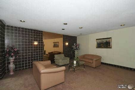 902 - 3065 Queen Frederica Dr, Mississauga, L4Y3A3 | Image 2