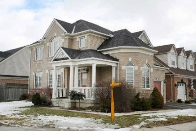 Detached House sold at 455 Trudeau Drive, Milton, Ontario, L9T5K8 - Clarke - MLS: W2838056