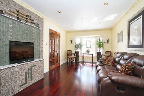 6585 Eastridge Rd, Mississauga, L5N4L5 | Image 3