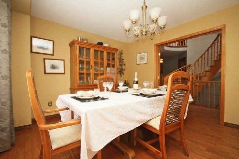 48 Fernbrook Cres, Brampton, L6Z3P1 | Image 3