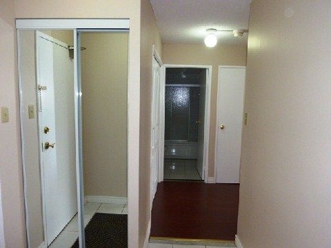 605 - 3590 Kaneff Cres, Mississauga, K5A3X3 | Image 2