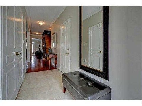 3269 Stocksbridge Ave, Oakville, L6M0E3 | Image 2