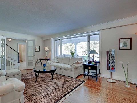 492 Country Club Cres, Mississauga, L5J2R2 | Image 2