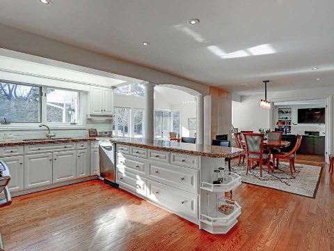 492 Country Club Cres, Mississauga, L5J2R2 | Image 3