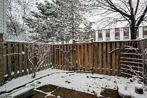 43 - 1221 Dundix Rd, Mississauga, L4Y3Y9 | Image 2