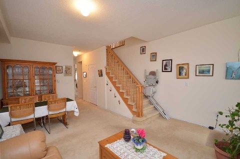 24 Overture Lane, Brampton, L6S6H9 | Image 3