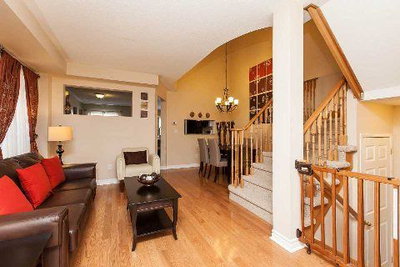 1162 Prestonwood Crescent, Mississauga, Ontario image-0-1