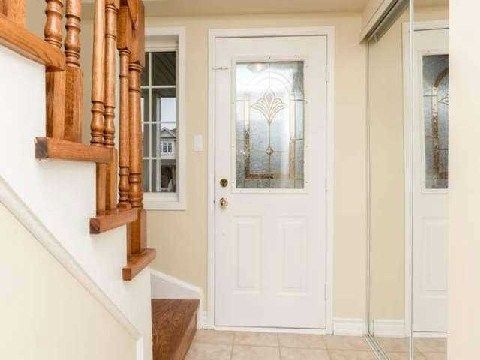 203 Sherwood Rd, Milton, L9T7C1 | Image 3