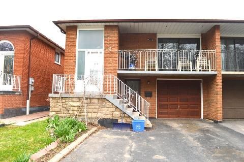 18 Curtis Dr, Brampton, L6Y2J4 | Image 2