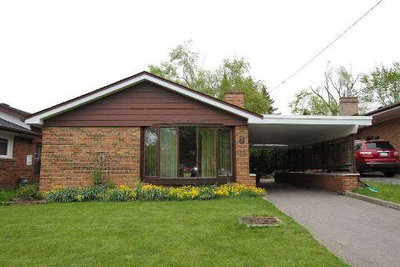 Detached House sold at 5 Hallow Crescent, Toronto, Ontario, M9W2V8 - Rexdale-Kipling - MLS: W2916407