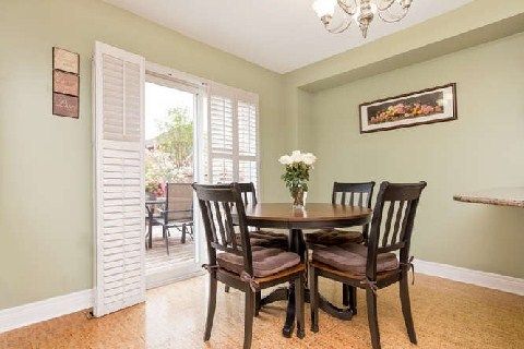 45 Olympia Cres, Brampton, L6X4W2 | Image 2