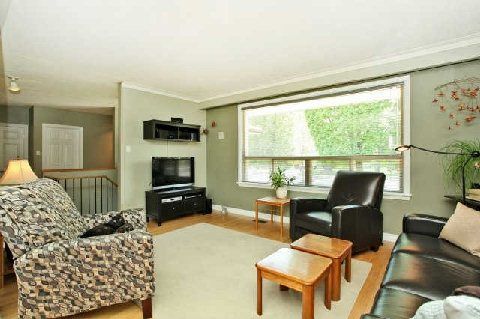 465 Fourth Line, Oakville, L6L5A6 | Image 3