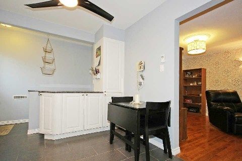 Room2