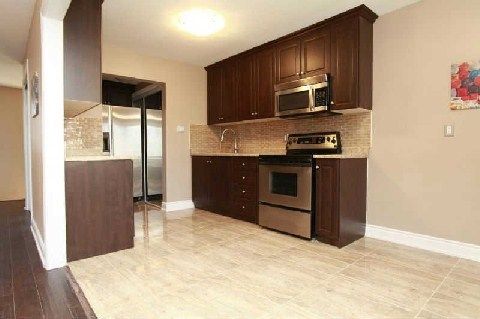 141 - 2170 Bromsgrove Rd, Mississauga, L5J4J2 | Image 2