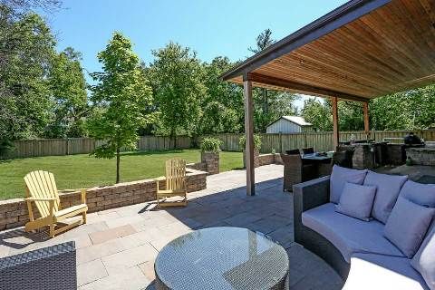 1035 Truman Ave, Oakville, L6H 1Y7 | Image 2
